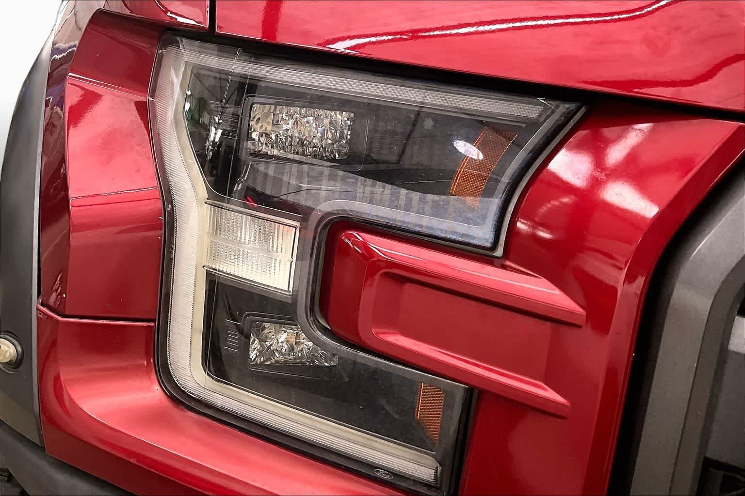 Used 2018 Ruby Red Metallic Tinted Clearcoat Ford Raptor image 29