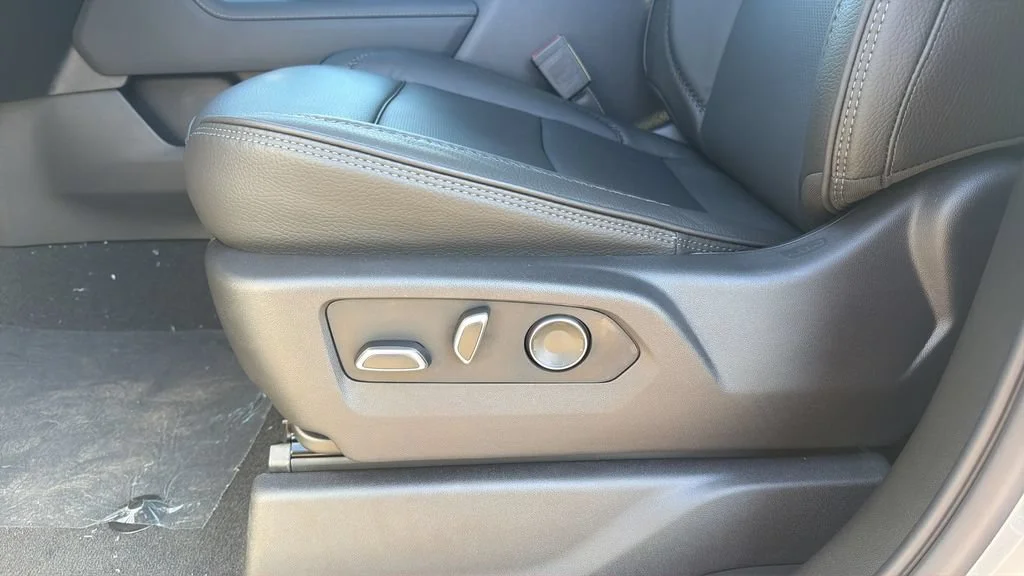 New 2026 Sterling Metallic GMC Denali image 33