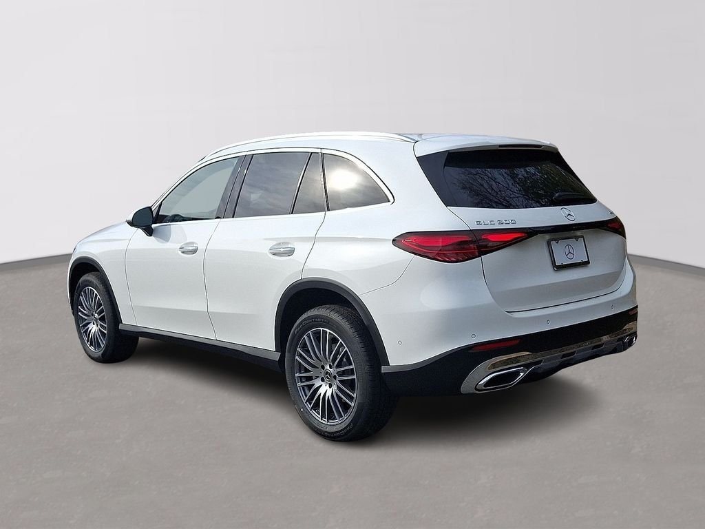 New 2026 Polar White Mercedes-Benz GLC 300 image 4