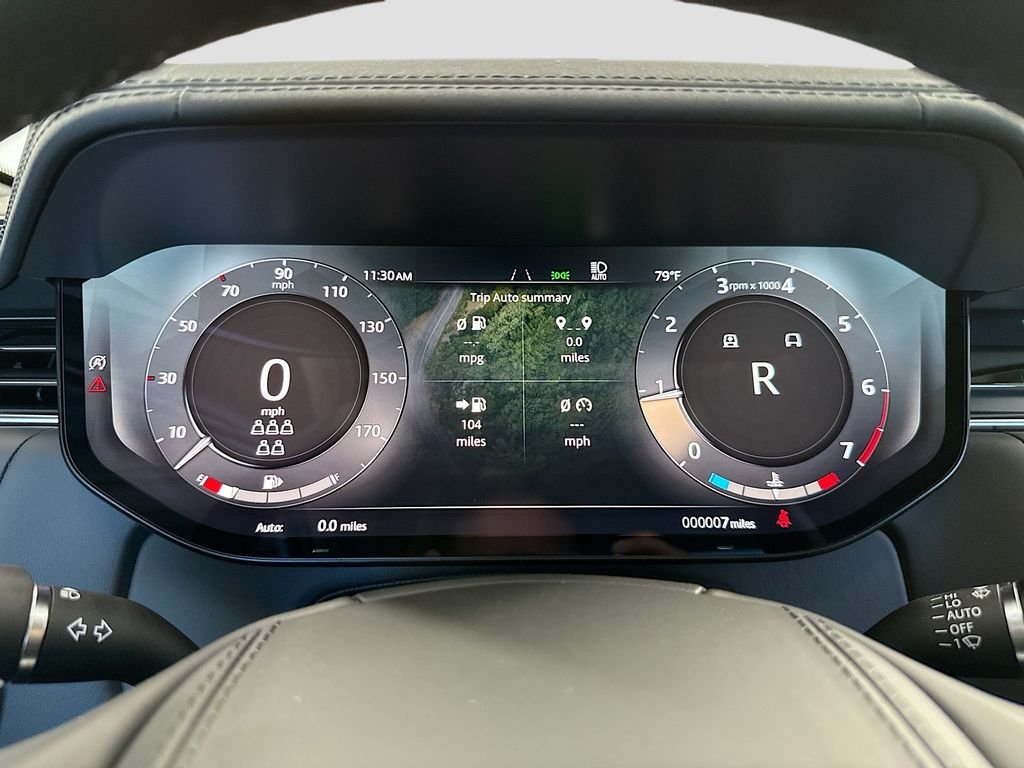 New 2026 Fuji White Land Rover SE image 32