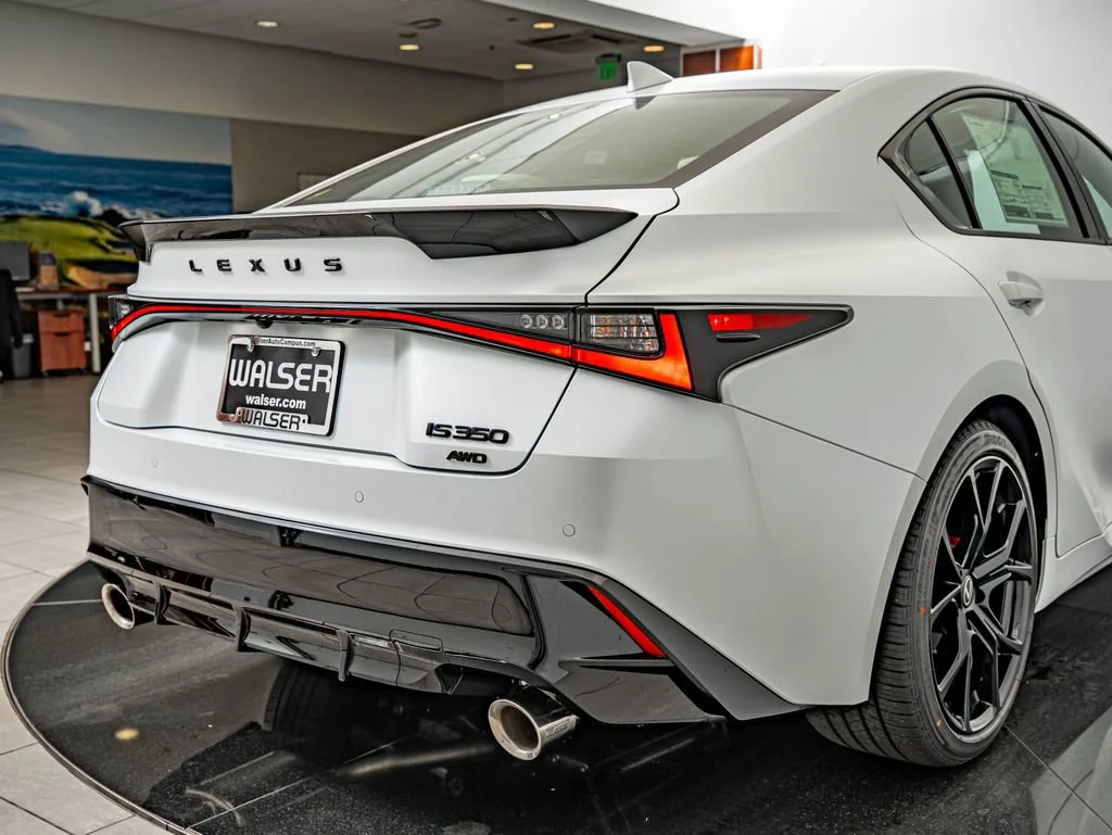 New 2026 HAKUGIN MATTE WHITE Lexus F SPORT AWD image 18