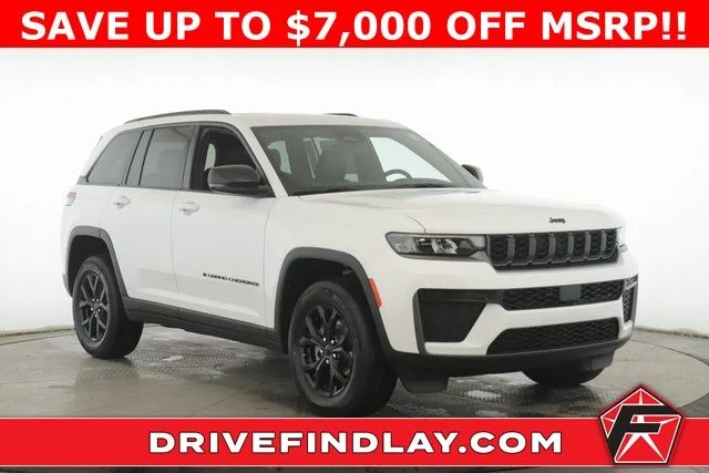 2026 Jeep Grand Cherokee Laredo Altitude