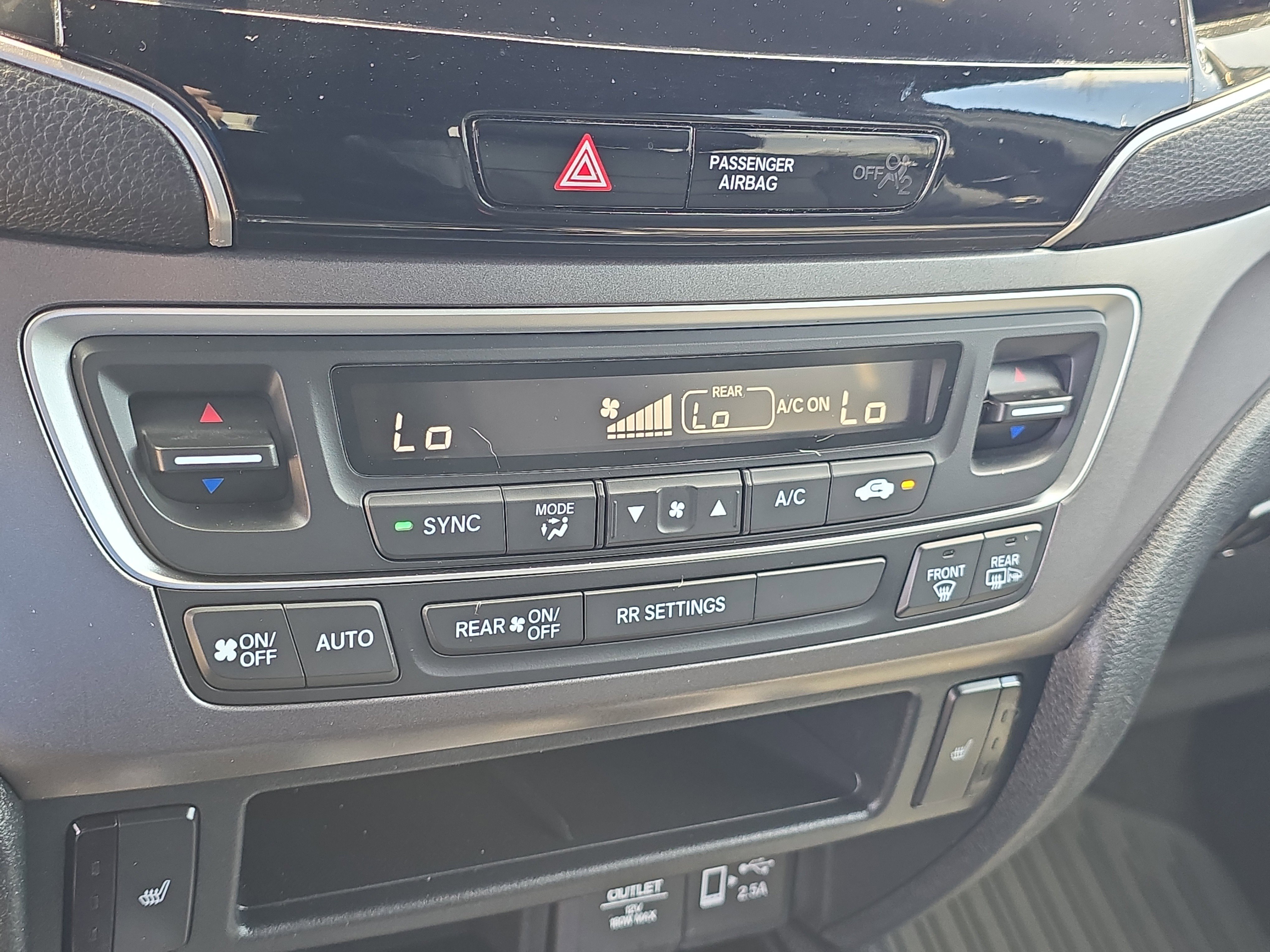 Used 2021 Platinum White Pearl Honda EX-L image 26