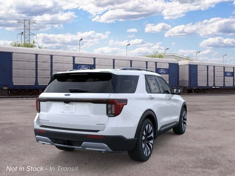 New 2026 Star White Metallic Tri-Coat Ford Platinum™ image 8