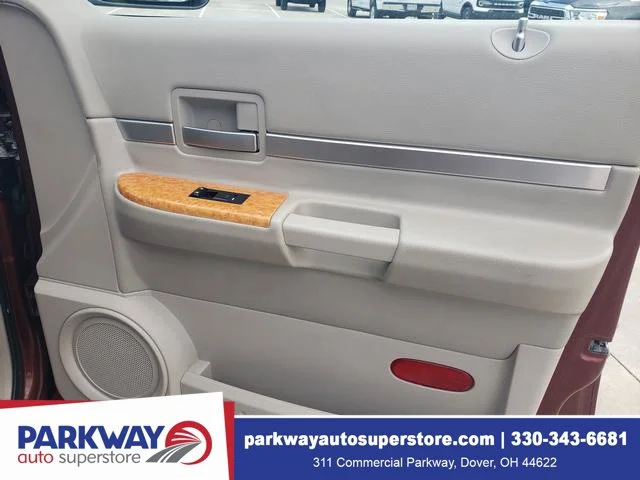 Used 2008 Red Chrysler Limited image 23