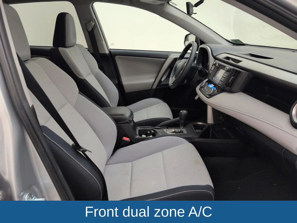 Used 2016 Silver Toyota XLE image 15