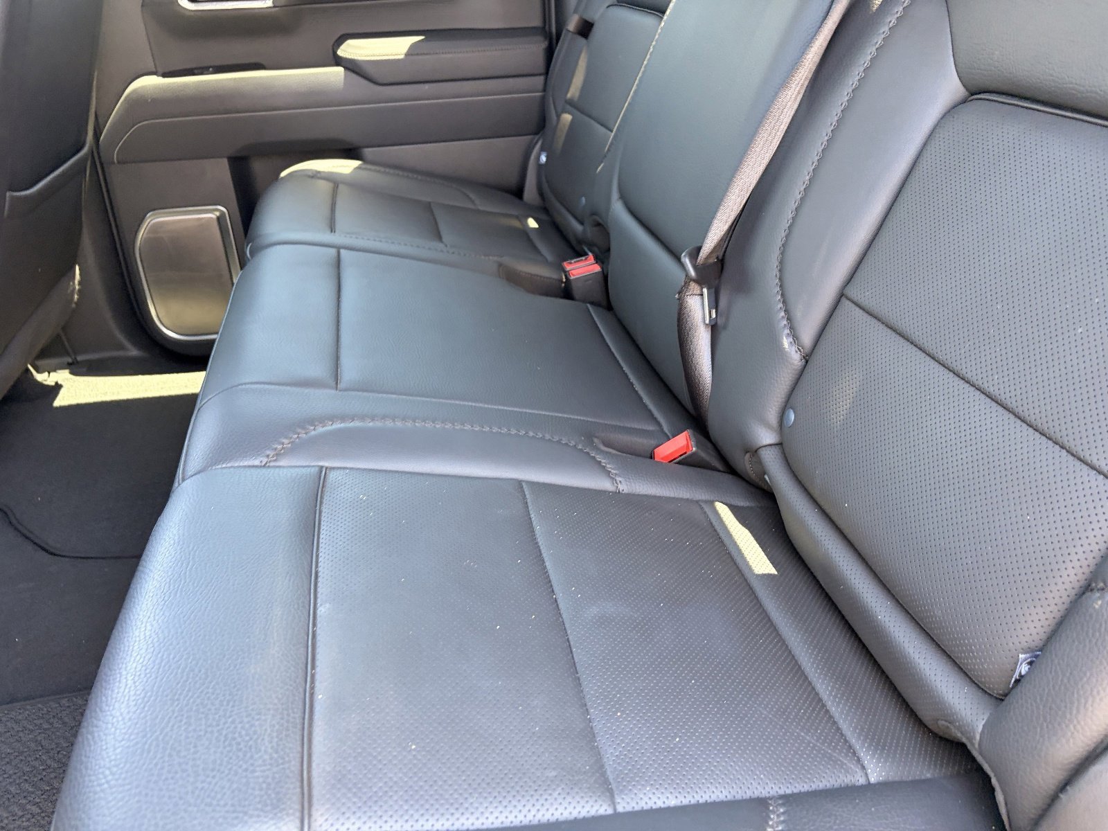 Used 2025 Sterling Metallic GMC Denali image 10