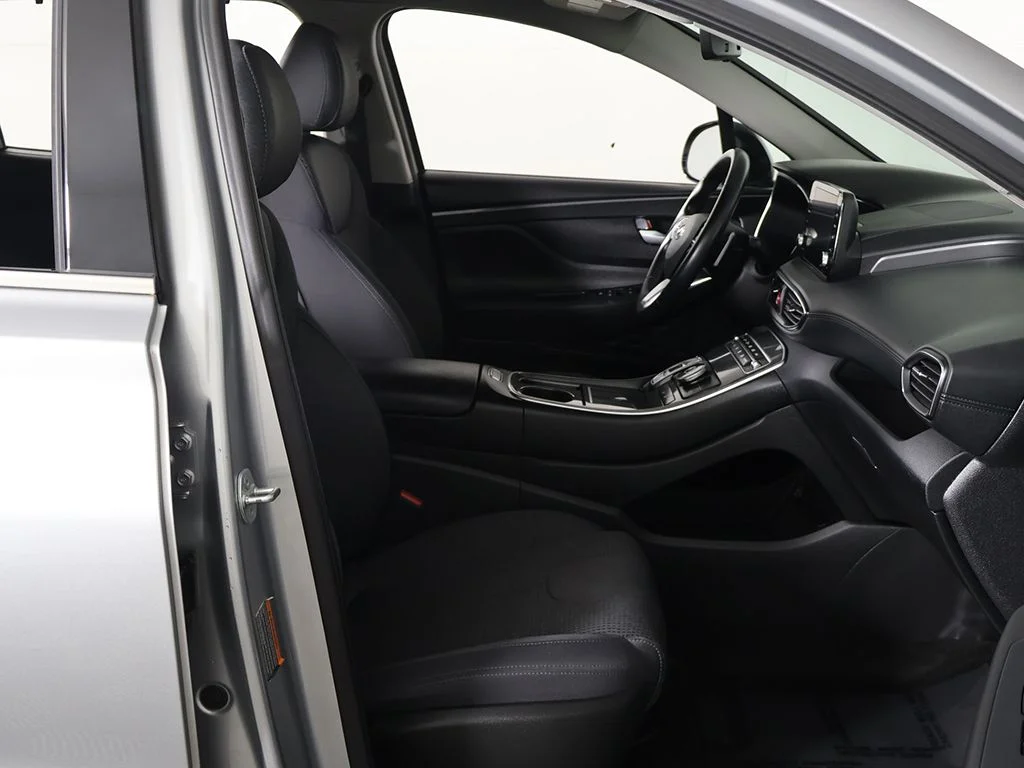 Used 2022 Silver Hyundai XRT image 25