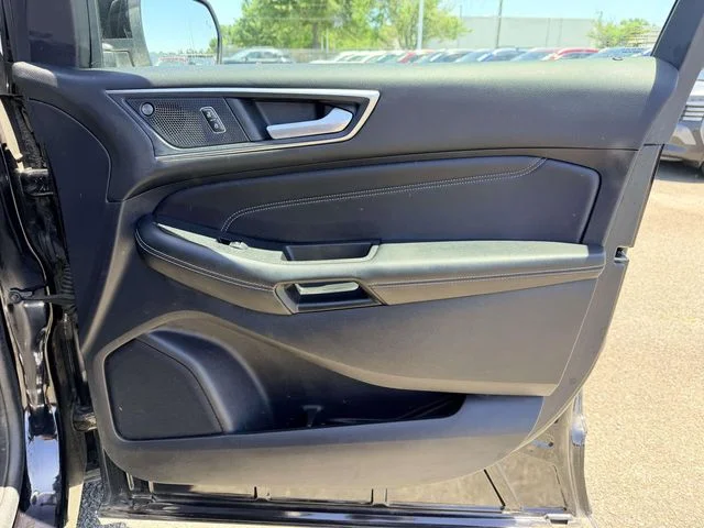 Used 2022 Black Ford Titanium image 8