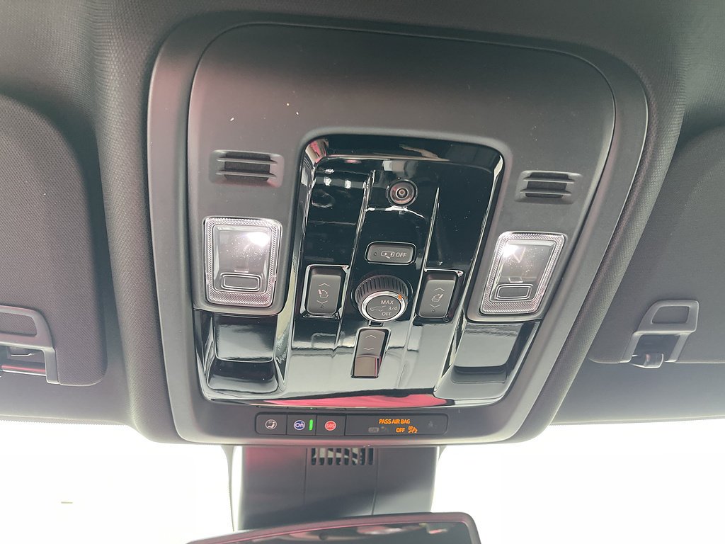 2026 GMC Yukon XL Denali - Photo 29