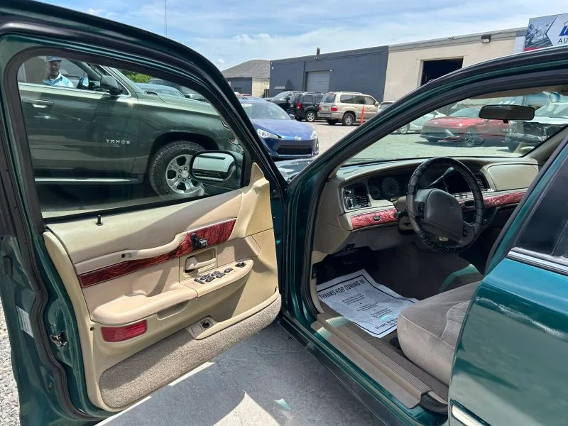 Used 2000 Green Mercury GS Sedan 4D image 34