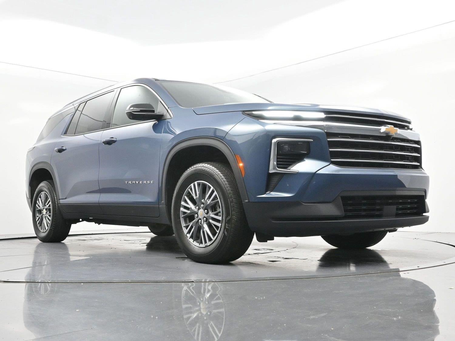 Used 2024 Lakeshore Blue Metallic Chevrolet LT image 41