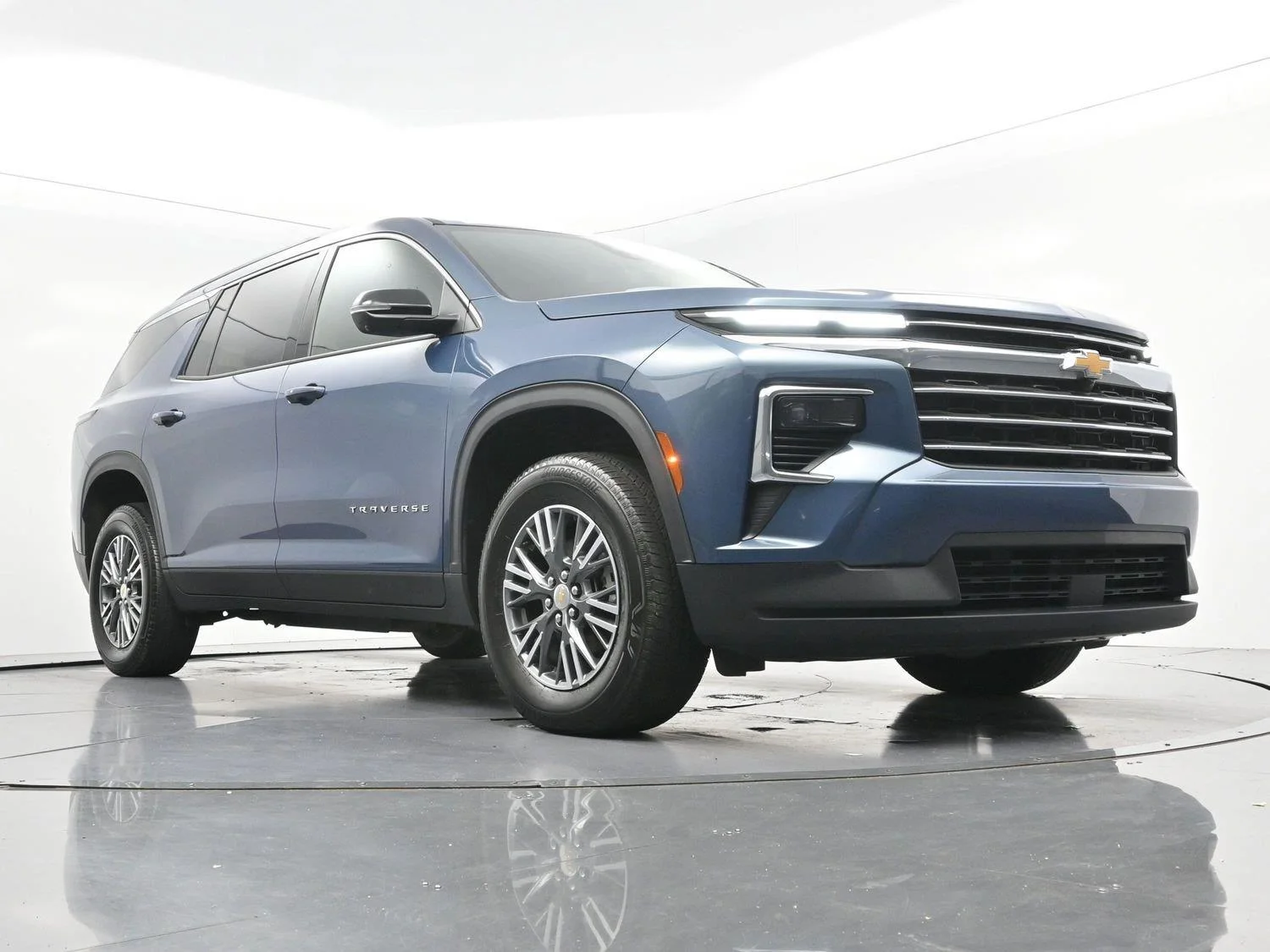 Used 2024 Lakeshore Blue Metallic Chevrolet LT image 41