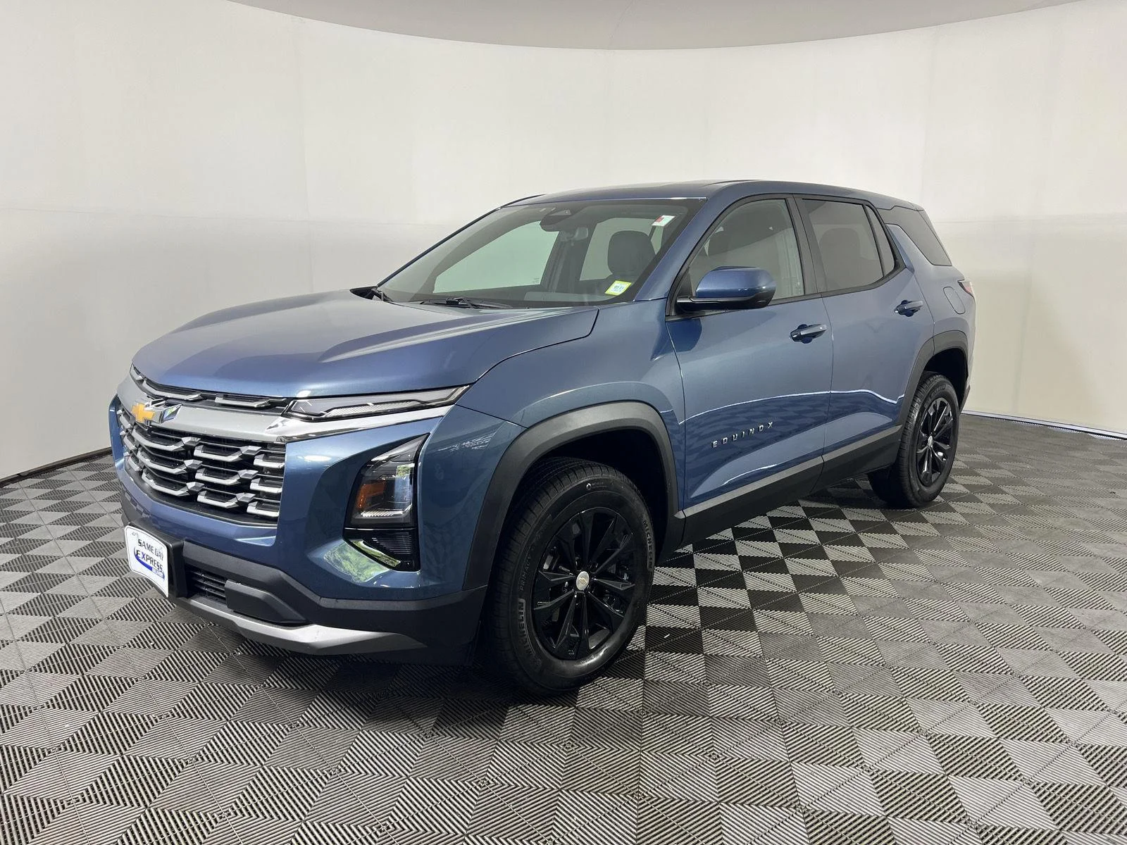 Used 2026 Lakeshore Blue Metallic Chevrolet LT image 28
