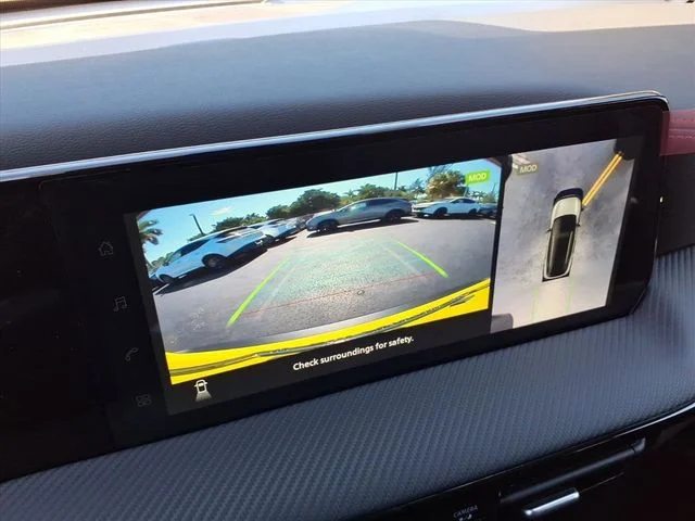 New 2026 Yuzu Yellow Metallic / Super Black Two-tone Nissan SR image 23