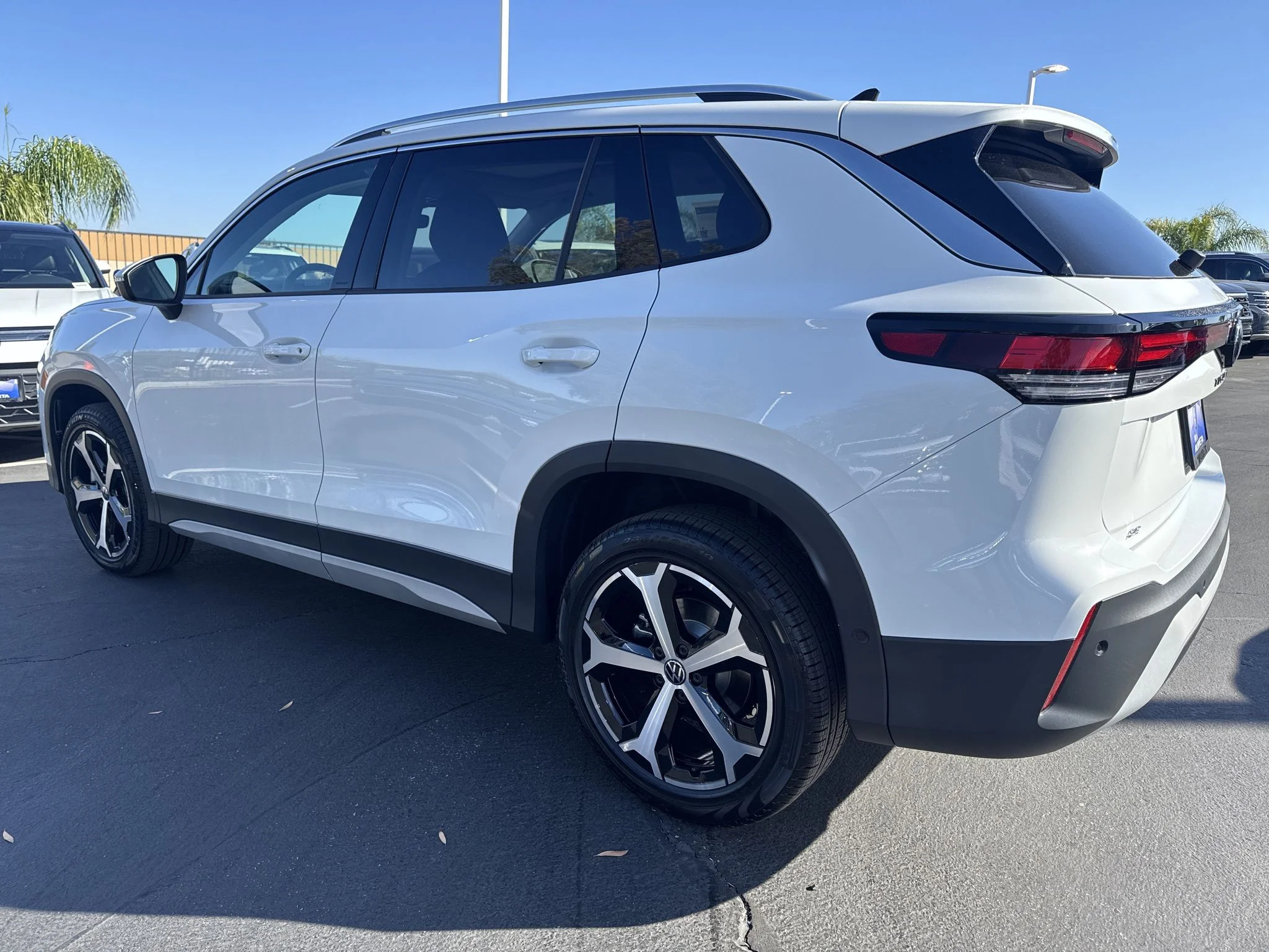 New 2026 Pure White Volkswagen SE image 6