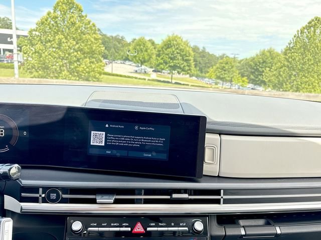 Used 2024 White Hyundai SEL image 18
