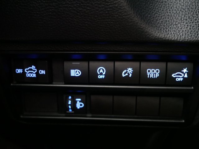 Used 2024 Ice Cap Toyota Crew Cab SR5 w/ Convenience Pkg image 26