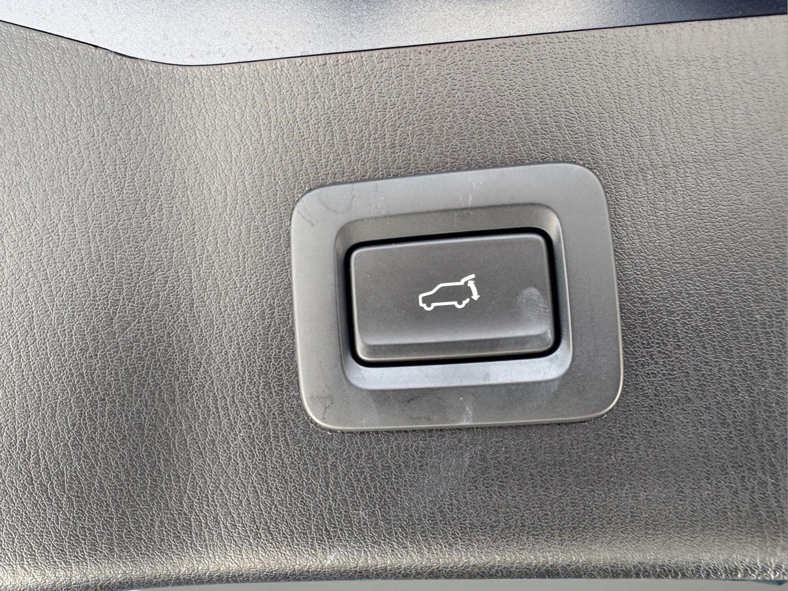 Used 2023 Deep Crystal Blue Mica Mazda 2.5 Turbo image 17