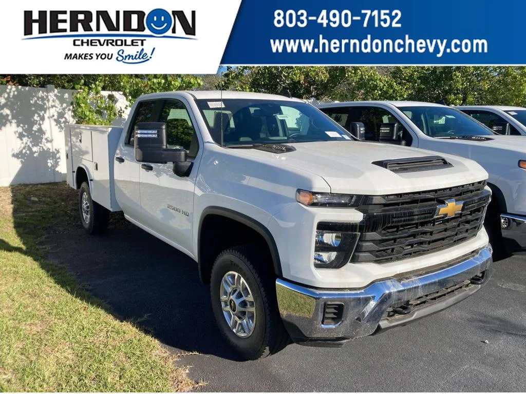 New 2025 Summit White Chevrolet WT image 1