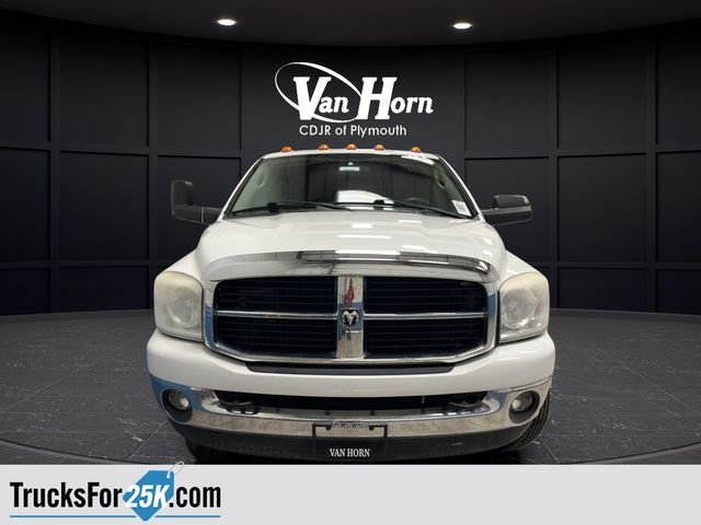 Used 2007 Bright White Dodge SLT image 3