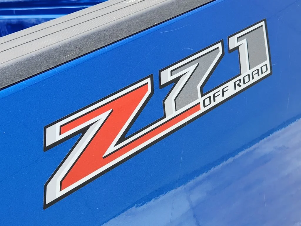 Used 2020 Kinetic Blue Metallic Chevrolet 4WD Z71 image 14