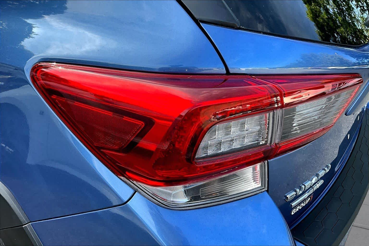 Used 2020 Quartz Blue Pearl Subaru Limited image 27