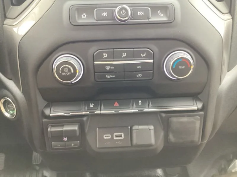 New 2026 Summit White Chevrolet Work Truck image 23