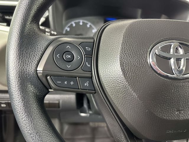 Used 2025 White Toyota LE image 16