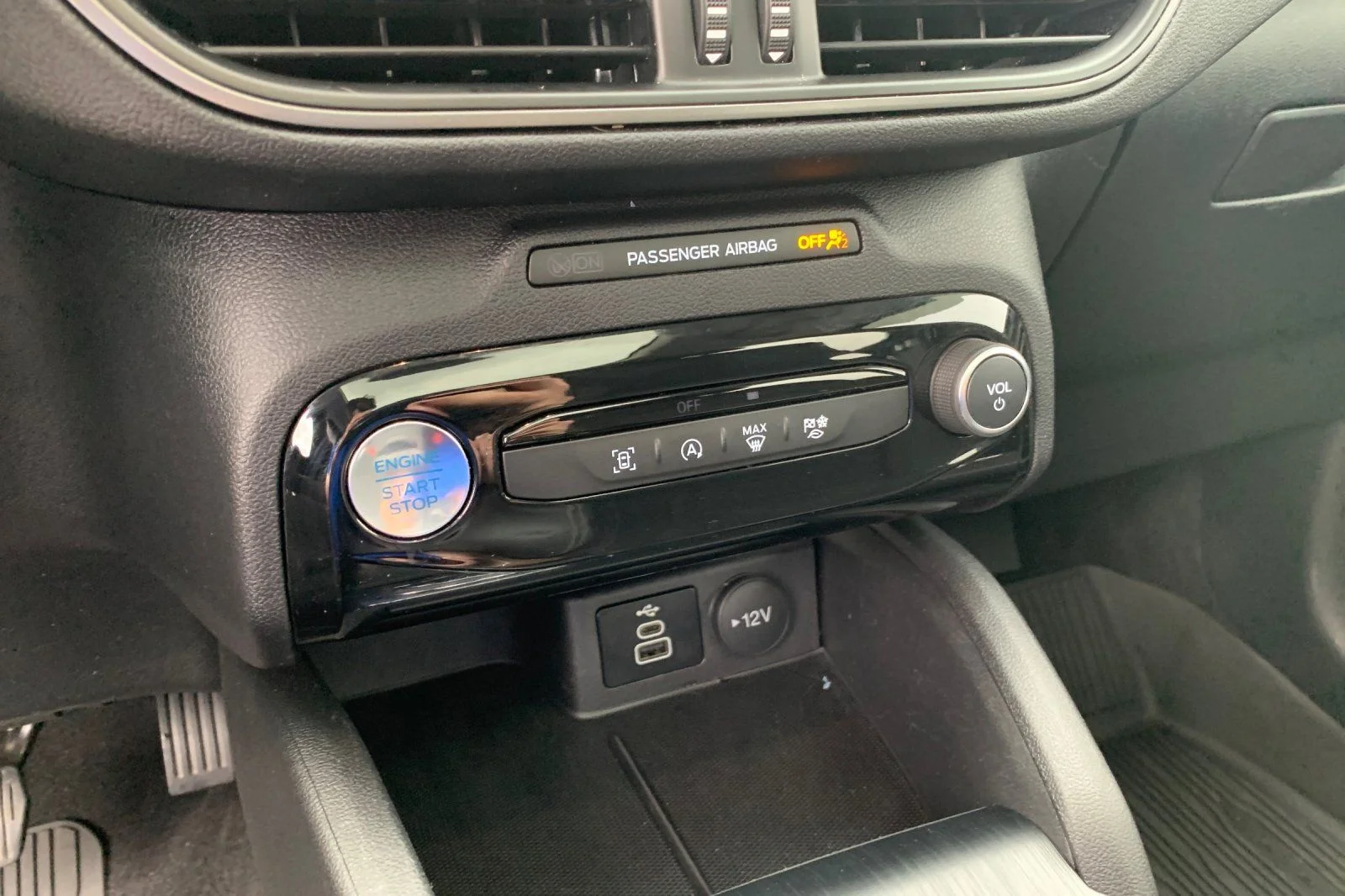 Used 2024 Black Ford Active image 26