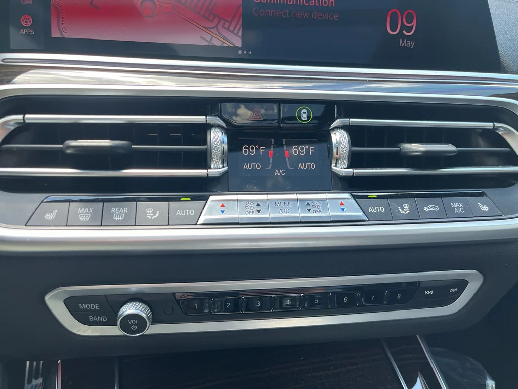 Used 2019 Phytonic Blue Metallic BMW xDrive40i image 15