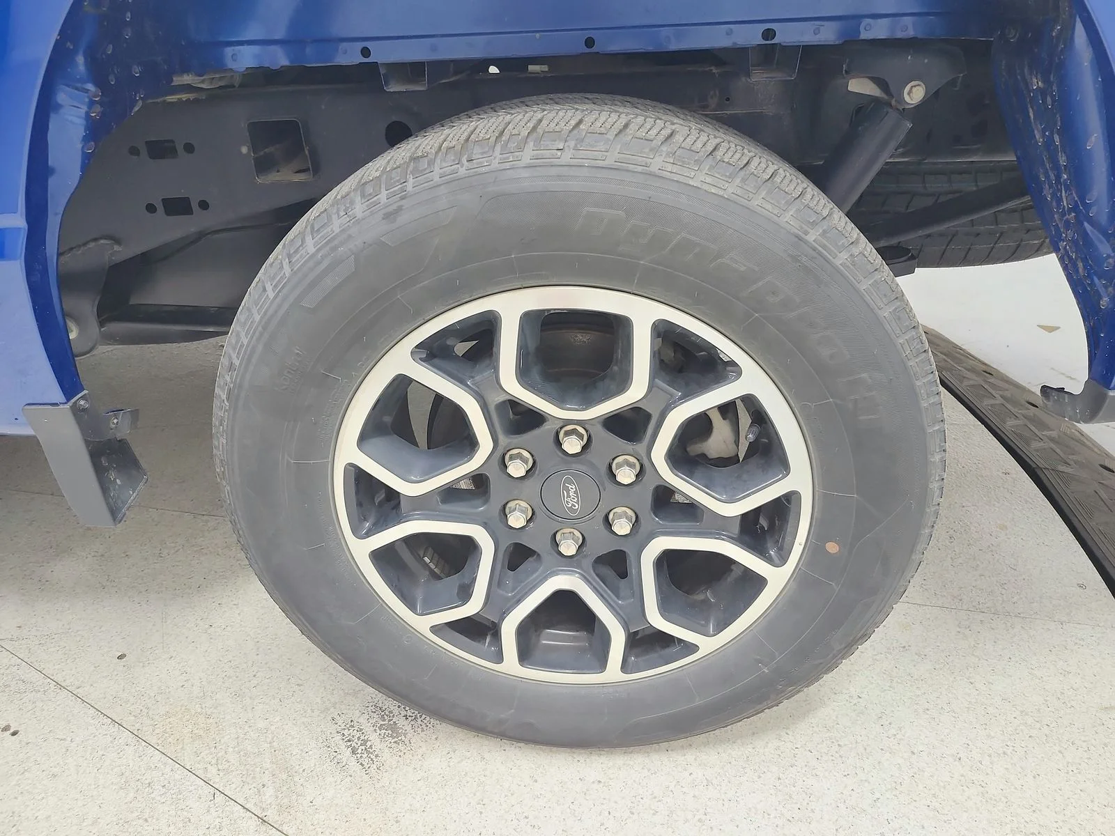 Used 2023  Ford XLT image 13