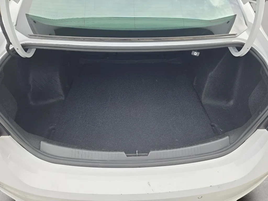 Used 2024 Summit White Chevrolet LS image 29