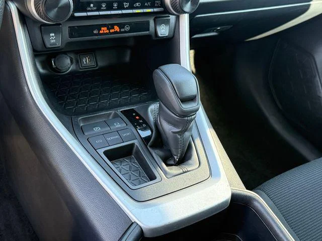 Certified Used 2025 ICE CAP Toyota LE image 23