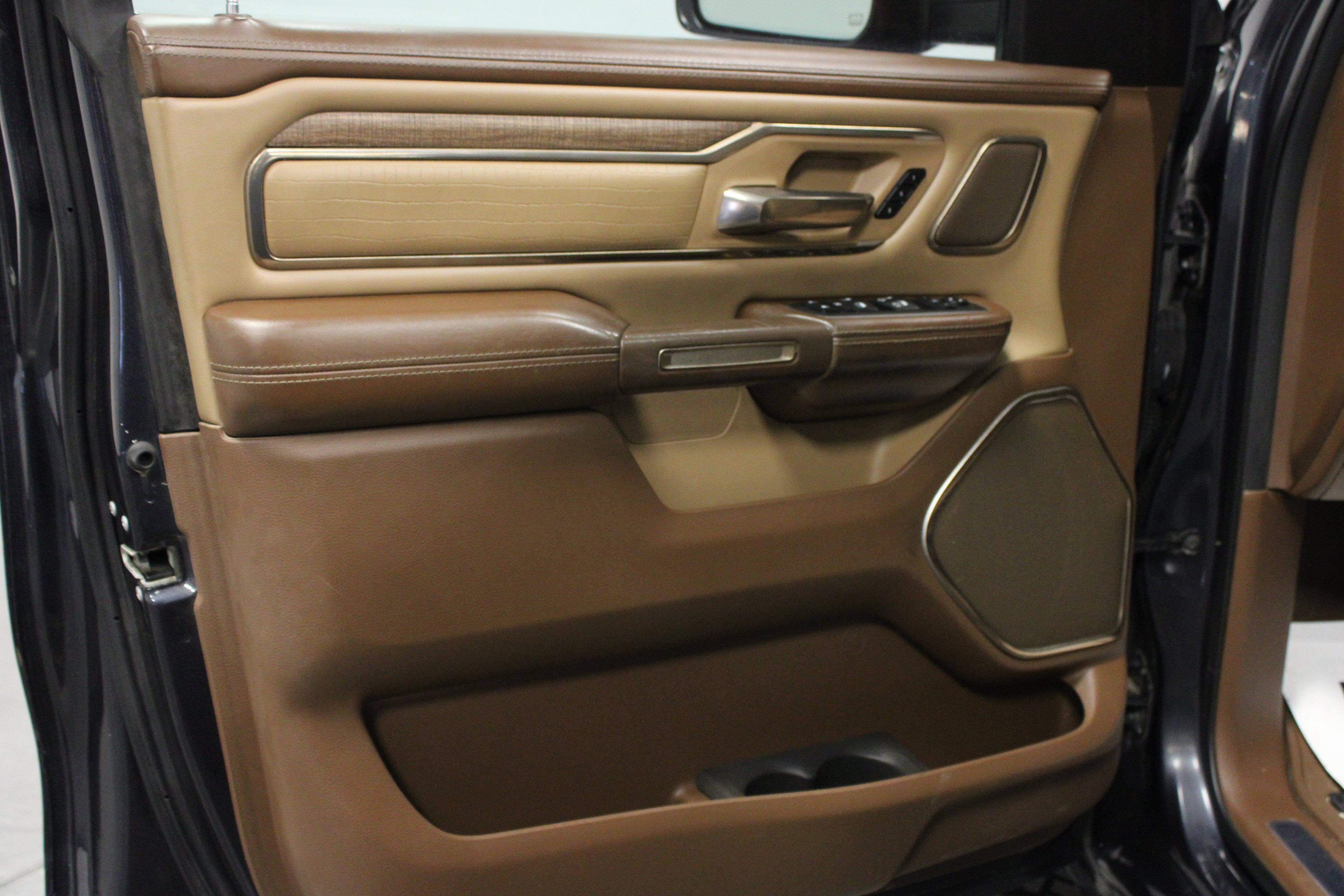 Used 2019 Maximum Steel Metallic Clearcoat Ram Laramie Longhorn image 11
