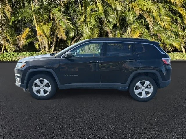 Used 2019 Black Jeep Latitude image 8