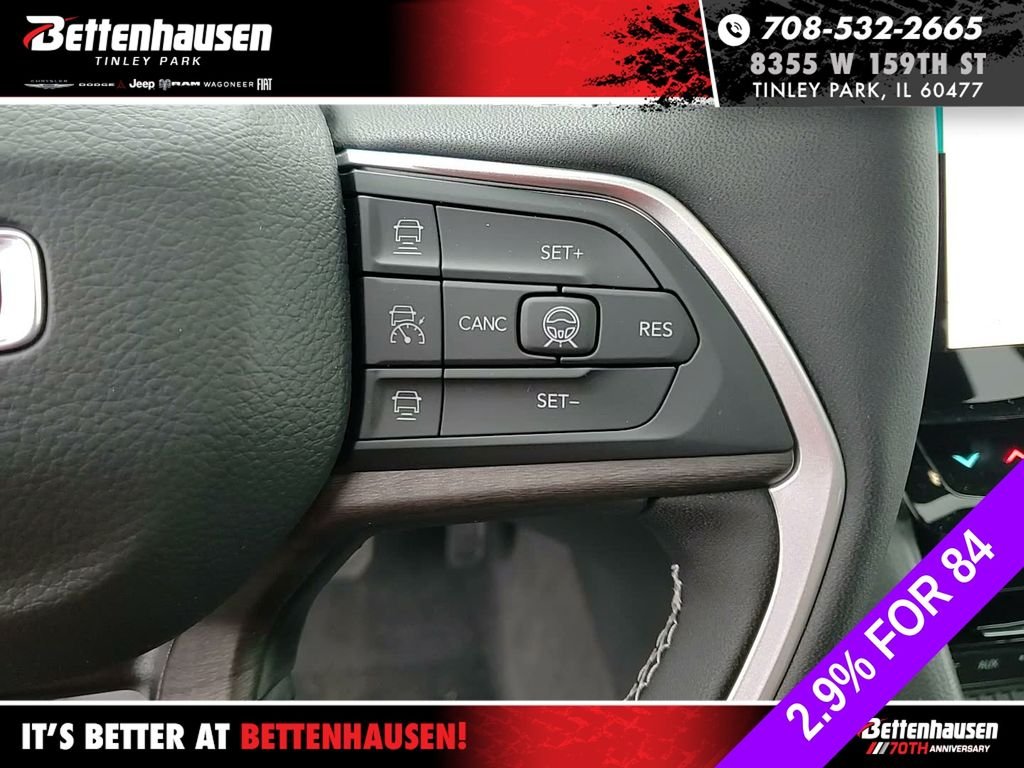 New 2026 Baltic Gray Metallic Clear-Coat Exterior Paint Jeep Altitude image 18