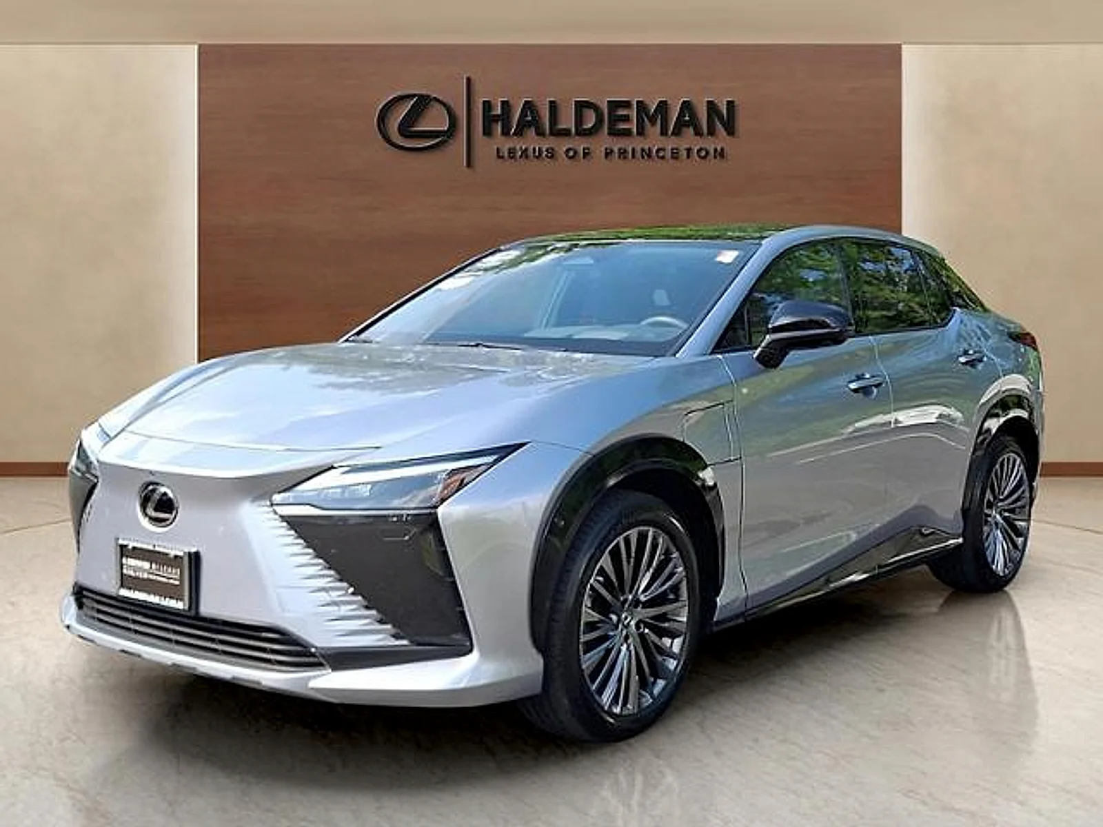 Certified Used 2023 Silver Lexus  image 3