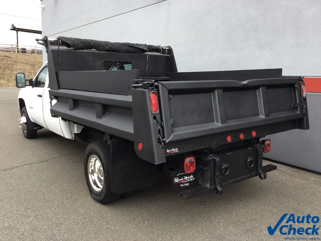 Used 2013 White GMC Work Truck image 17