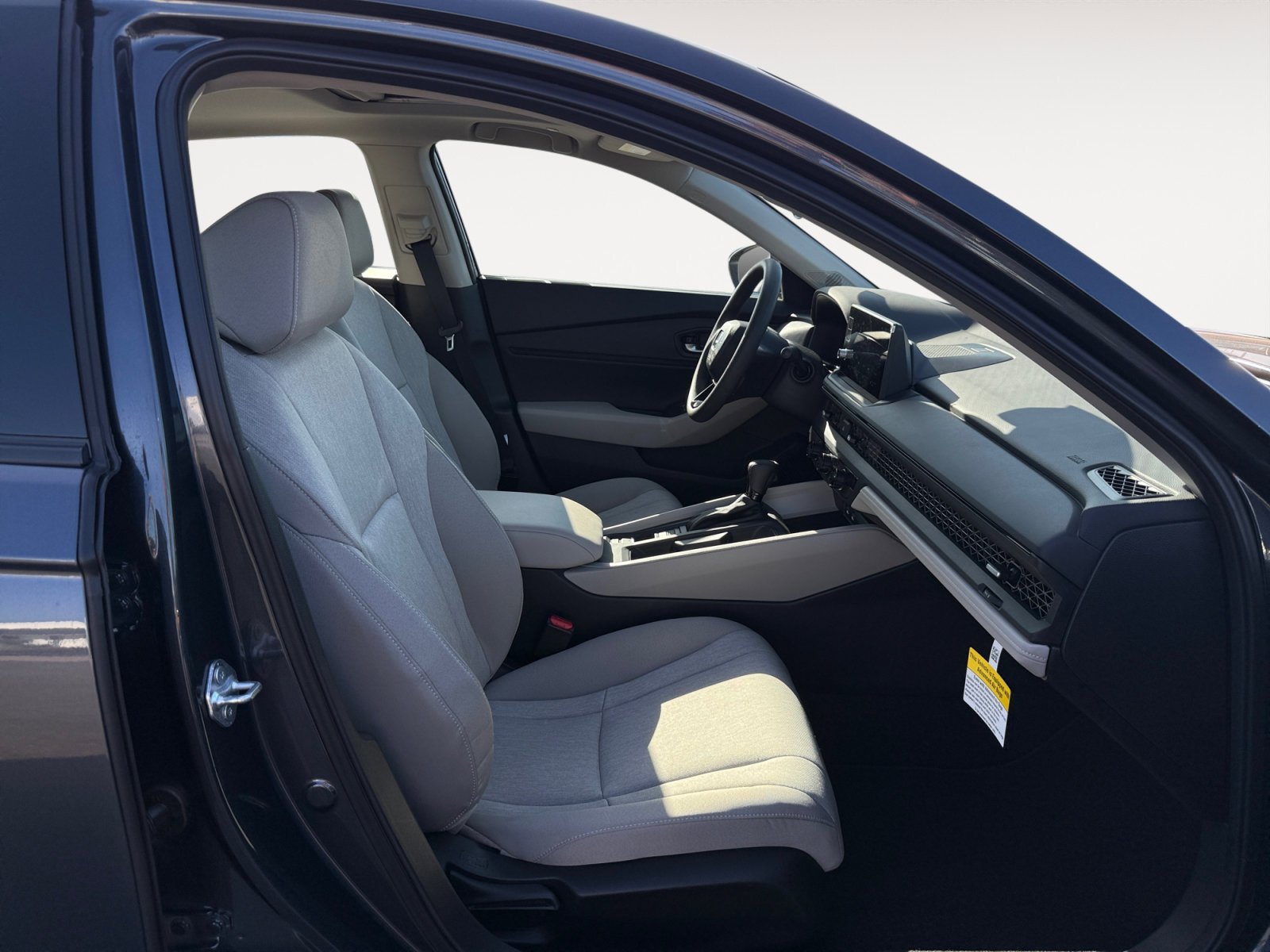 New 2026 Meteorite Gray Metallic Honda SE image 19