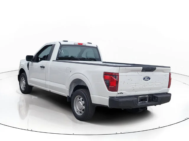 New 2026 Oxford White Ford XL image 6