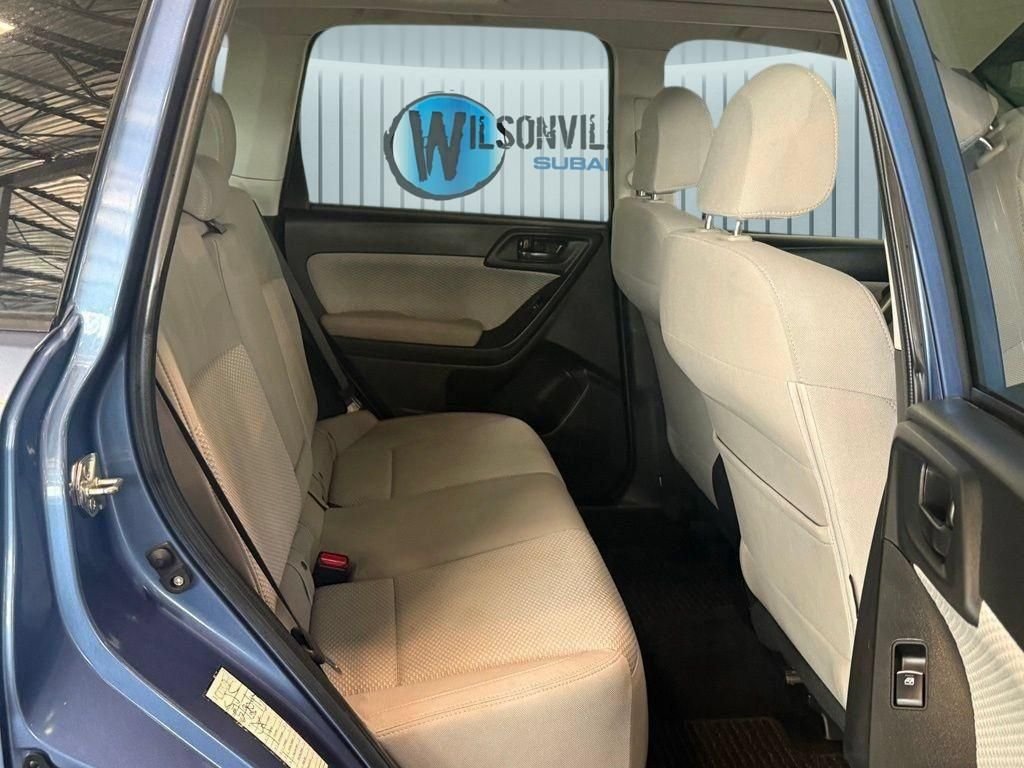 Used 2017 Blue Subaru 2.5i Premium image 7
