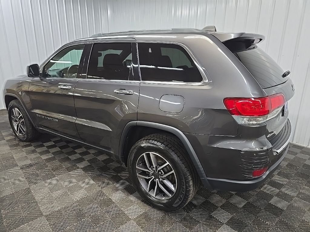 Used 2020 Gray Jeep Limited image 9