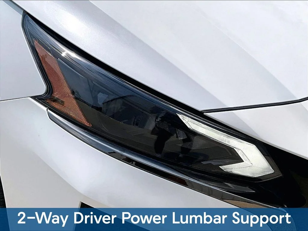 Used 2024 White Nissan 2.5 SR image 32