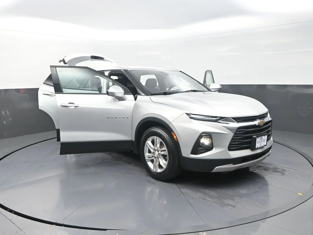 Used 2021 Silver Chevrolet LT image 29