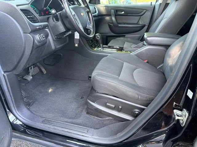 Used 2017 MOSAIC BLACK METALLIC Chevrolet LT image 9