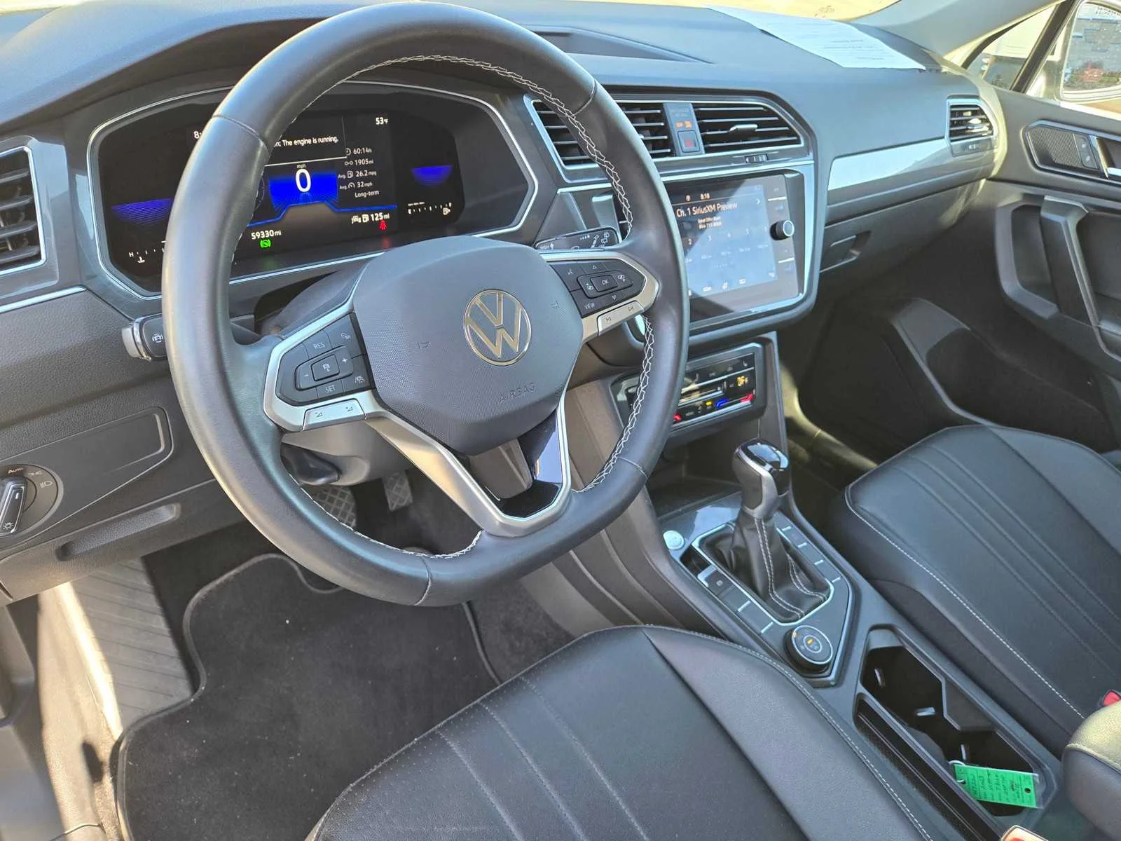 Used 2023  Volkswagen SE image 11