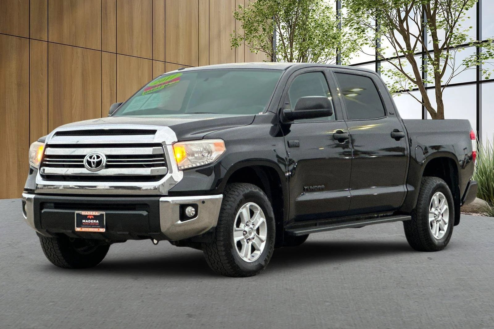 Used 2017 Black Toyota SR5 image 8