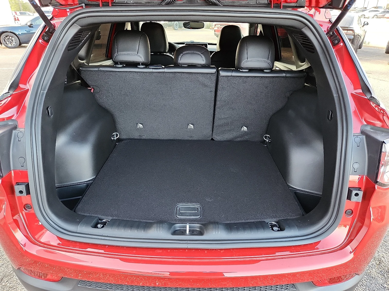 New 2026 PR6 Red Hot Pea Jeep LATITUDE 4X4 image 9
