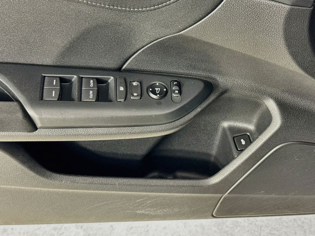 Used 2016 Silver Honda EX image 21